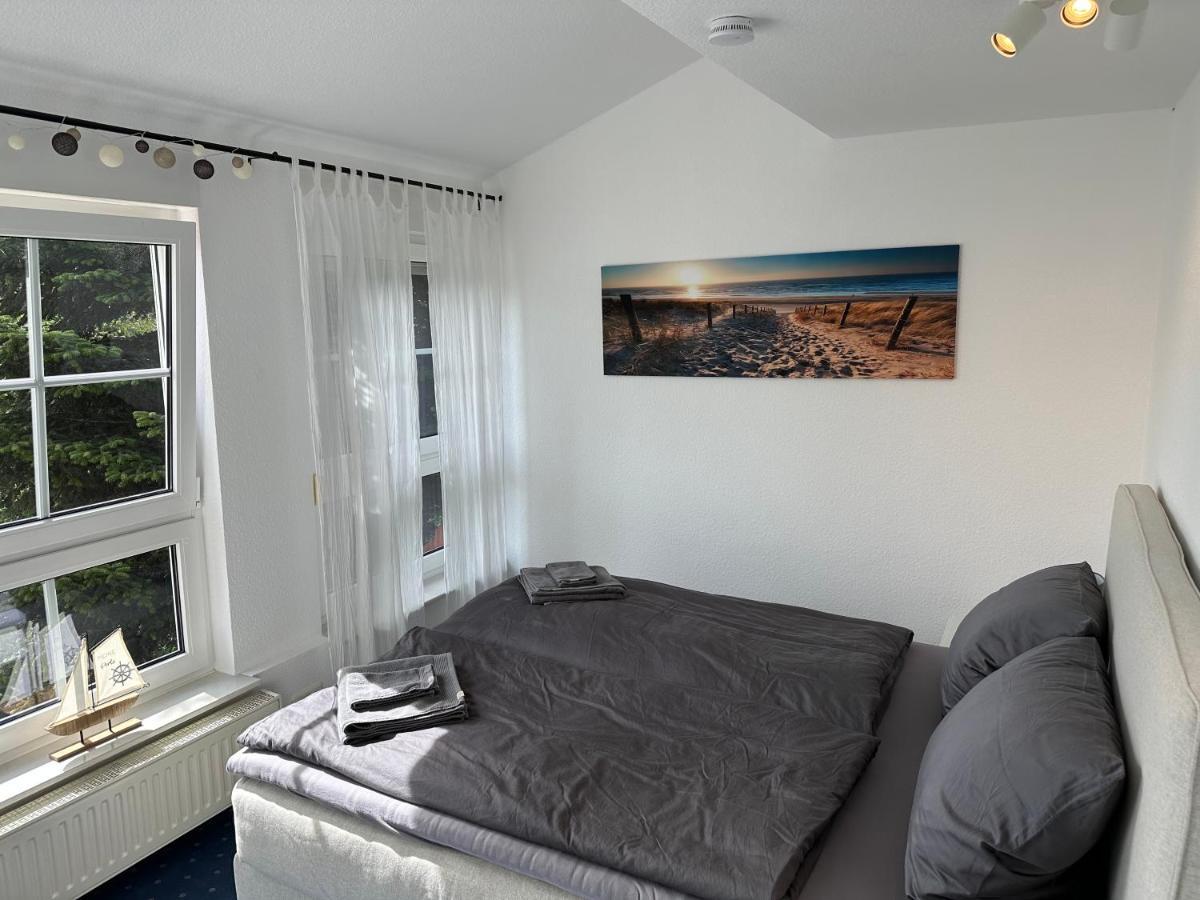 Ruhige, Kleine Ferienwohnung Schortens Kültér fotó